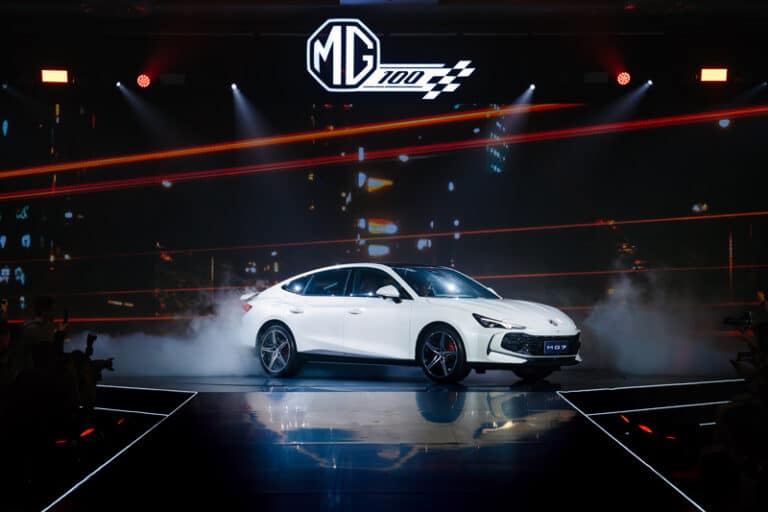 Tháng 8/2024, MG Việt Nam chính thức ra mắt MG7 cùng thông điệp "Xe của mọi nhà"